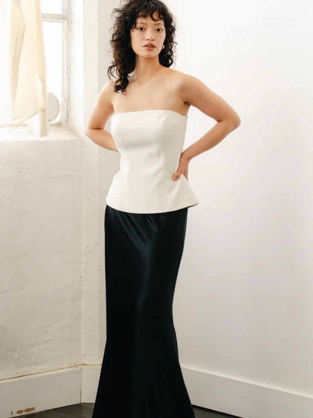 The Figure Top by Jennifer Wang in white